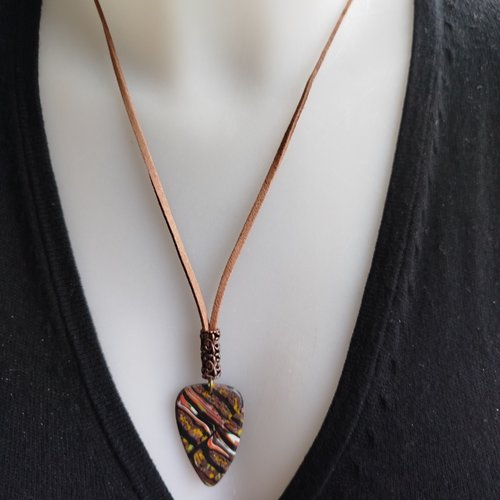 Collier en argile polymère