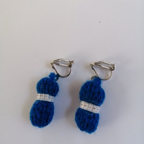 Kit boucles d'oreilles clip pelote de laine bleu en laine