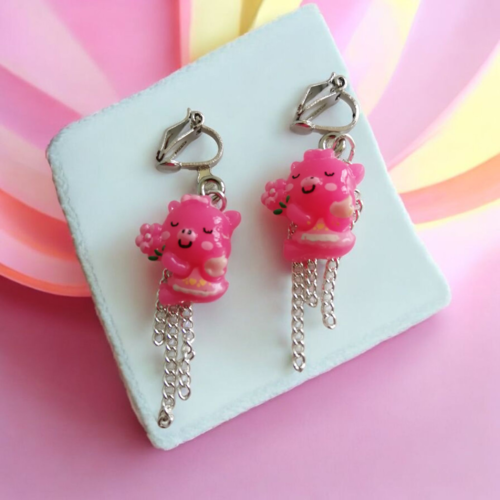 Boucles d'oreilles avec petit nounours rose en résine
