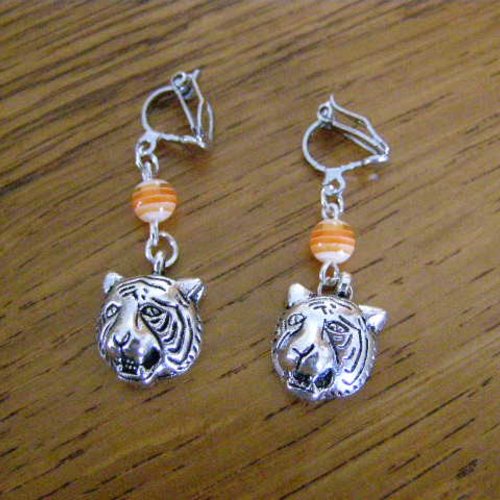 Boucles d'oreilles tête de tigre