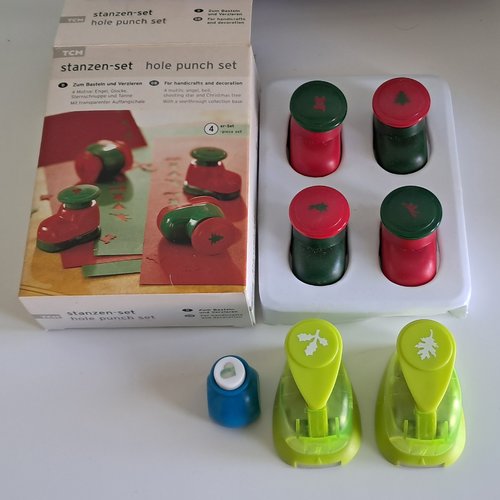 Lot de 7 perforatrices fantaisie