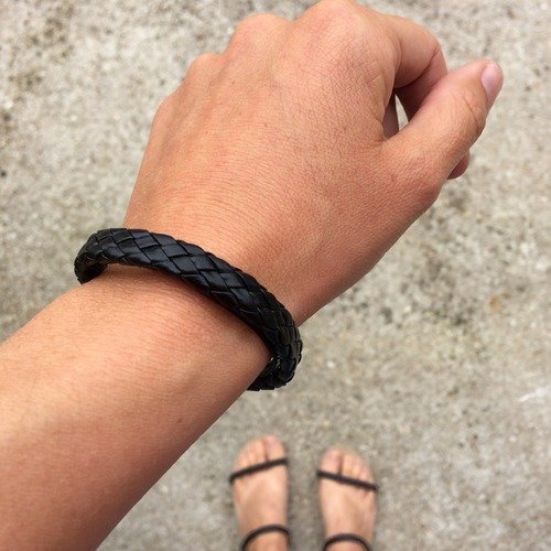 Bracelet femme noir - Un grand marché