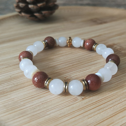 "ton sur ton" bracelet  perles naturelles goldstone et quartz