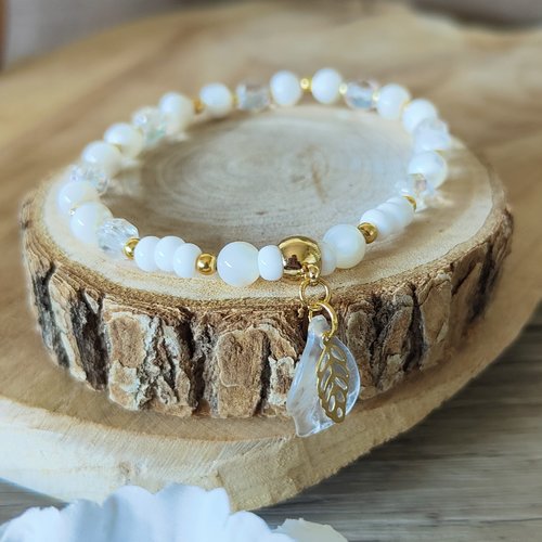 "brise nacrée" bracelet perles naturelles blanc et or