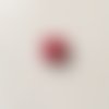Joli petit bouton "fleurs"  rouge taille:  15 mm 