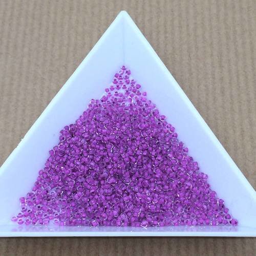 Jolie petite perle "miyuki" micro-bille couleur violet tosca  taille 15 
