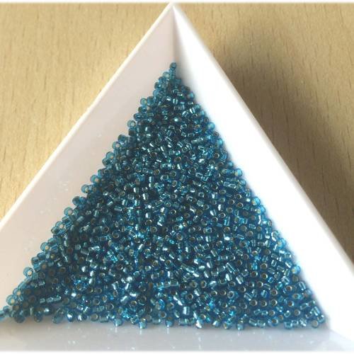 Jolie petite perle "miyuki" micro-bille couleur turquoise diamanté taille 15 