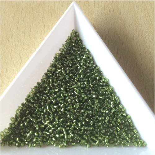 Jolie petite perle "miyuki" micro-bille couleur olivine diamanté taille 15 