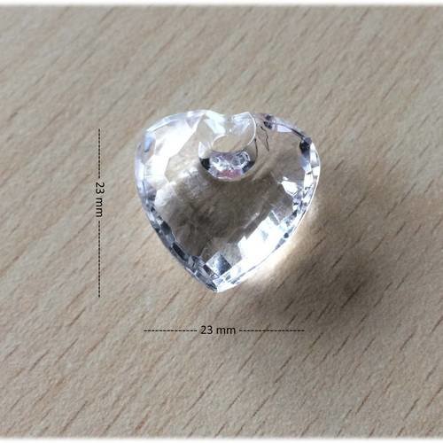 Pampille / grand cœur  de 23 x 23 mm en acrylique 