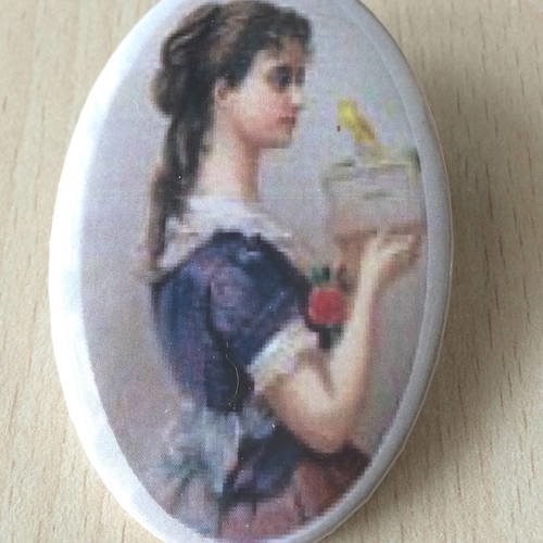 Badge / broche vintage romantique mademoiselle sophie 