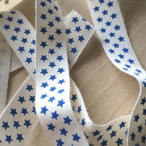 Ruban décoratif: "étoiles bleues" sur fond écru 