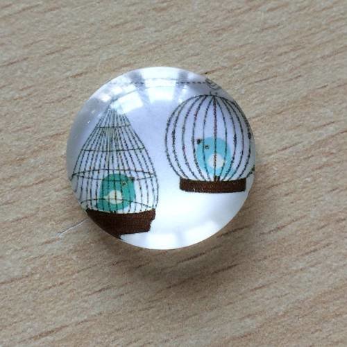 Joli pendentif cabochon en verre motif oiseaux en cage 