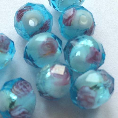Petite perle "tosca" à facettes couleur bleu ciel 