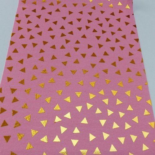 Coupon de tissu autocollant adhésif 15x21 cm rose et triangle doré  format a5 feuille de tissu sticker