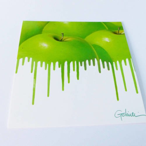 Carte carré pomme verte et coulure de peinture verte