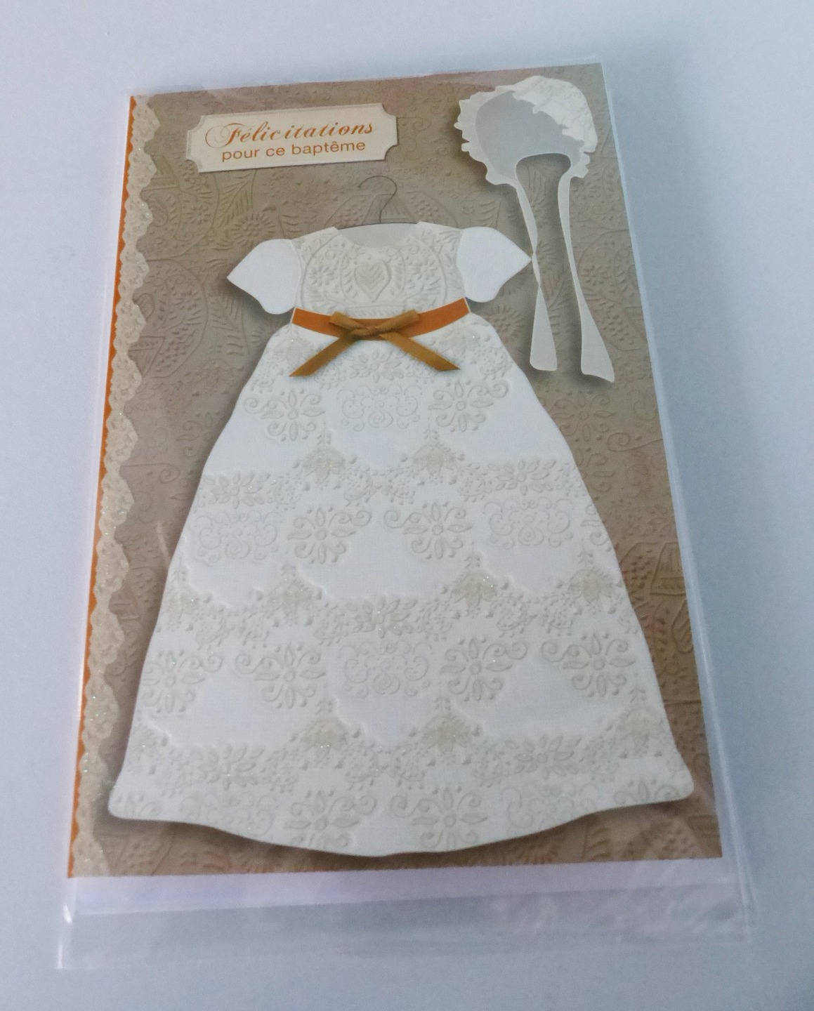 Carte De Felicitation Pour Un Bapteme Robe Et Bonnet Chapeau De Bapteme Un Grand Marche