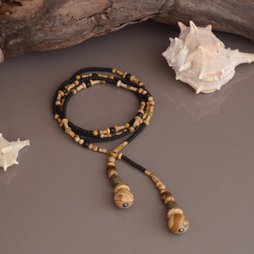 Lariat bohème noir et crème en jaspe – bijou nomade