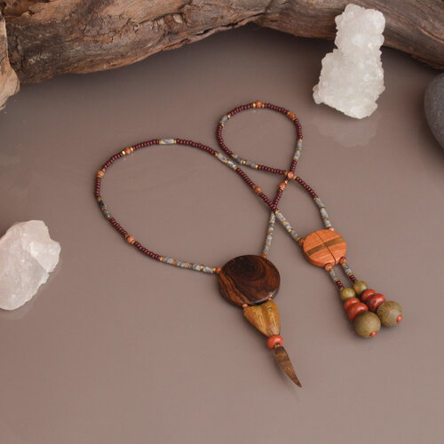 Bijou en bois de palo santo &amp; jaspe – collier artisanal en bois sculpté