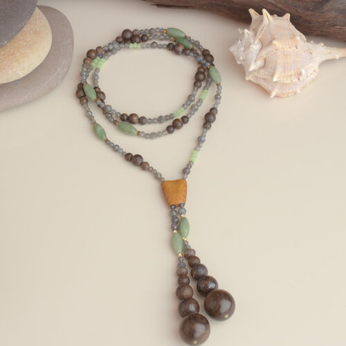 Sautoir elégant bois et perles – bijou unique fait main