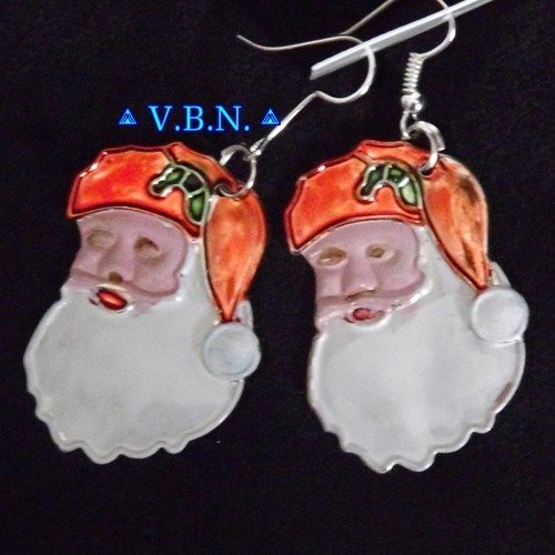 Boucles d'oreilles pour noël métal argenté avec tête de père noël peint à la main