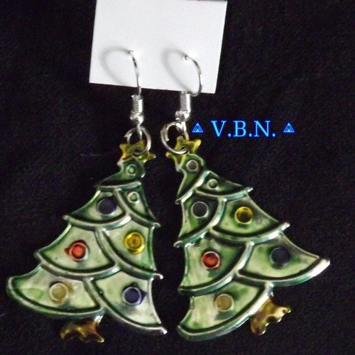 Boucles d'oreilles pour noël métal argenté avec sapin peint à la main