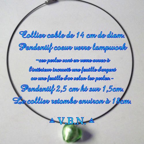 Collier cable avec pendentif coeur vert en verre lampwork simple 