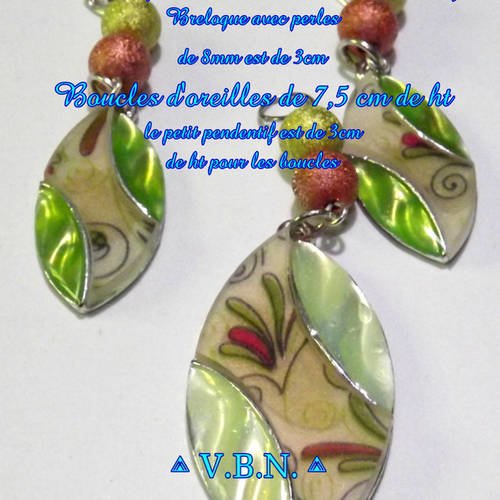 Parure pendentif et boucles d'oreilles moderne vert avec breloque perles starbust 8mm 