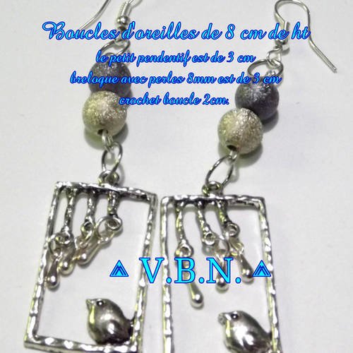 Boucles d'oreilles oiseau avec perles starbust gris taupe de 8mm de diametre 