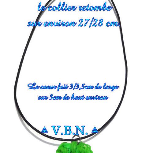 Collier cordon cire noir coeur vert fait avec les elastiques, rainbow loom 