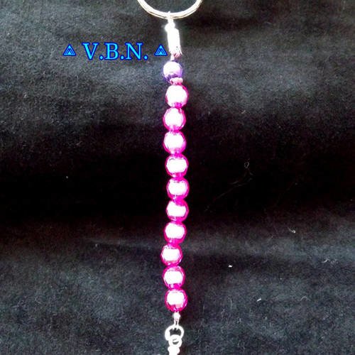 Porte clé dizainier en perles acrylique entroises avec petite croix metal argente 
