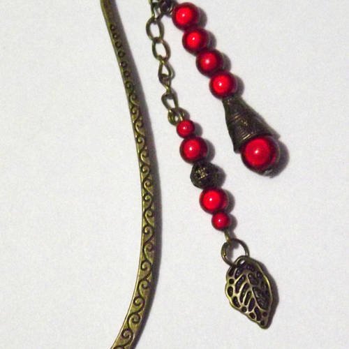 Marque page bronze antique, avec perles magique rouge