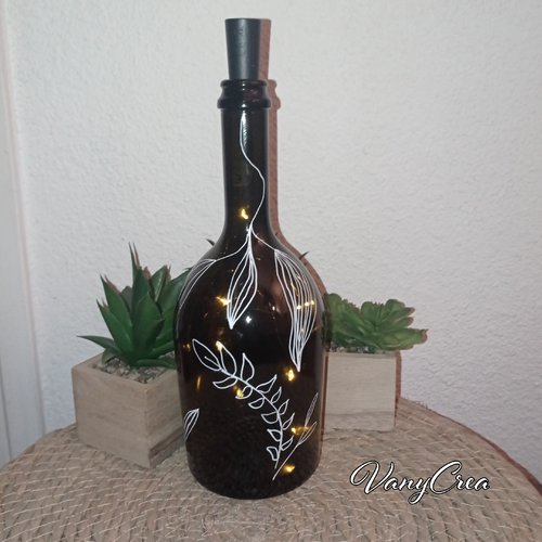 Bouteille en verre décorée lumineuse peinte à la main bouteille décorative vase décoration