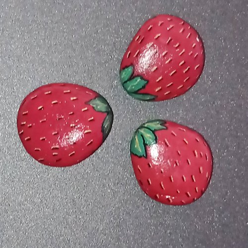 Galet peint magnet aimant fraise peinture sur pierre fraise caillou aimant de réfrigérateur galet