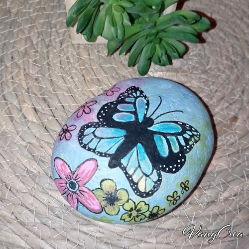 Galet peint à la main papillon peinture sur galet acrylique roche ou pierre cailloux papillon cadeau déco