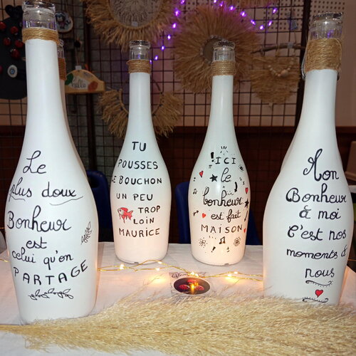 Bouteille verre peinte à la main cadeau personnalisé bouteille de vin vase decoratif recyclée cadeau mariage carafe eau