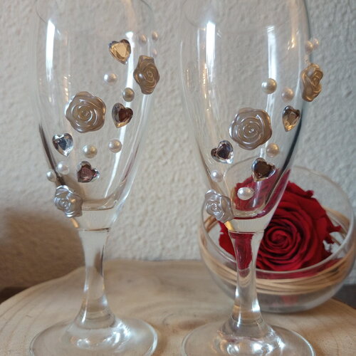 2 flutes à champagne en verre décoration de mariage, cadeau d'anniversaire de mariage, verres décorés, coupe champagne mariée