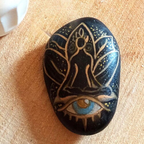 Galet peint à la main yoga zen spiritualité oeil de protection pierre peinte main cailloux galet décoratif unique