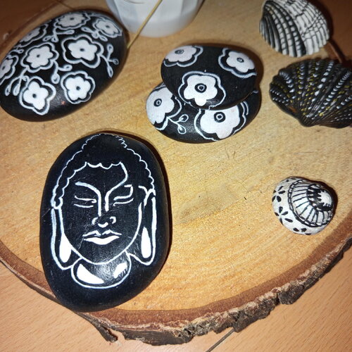 2 galets peints à la main bouddha zen, pierres peintes à la main, peinture sur galet zen bouda, cailloux peints décoratifs roche galet