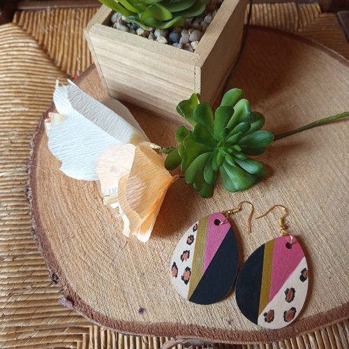 Boucles d'oreilles en bois pendante peinte à la main bijoux boucles d'oreilles en bois, cadeau unique femme