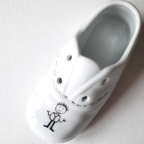 Chaussure /basket enfant  porcelaine