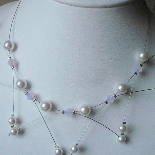 Collier étincelle blanc et violet satin. collier mariage.