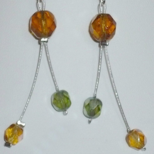 Boucles d'oreilles étincelle topaz et olivine ab. bijoux mariage en cristal de swarovski.