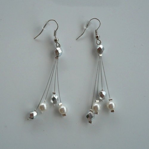 Boucles d'oreille doubles étincelles blanc et argenté. bijoux mariage, mariée.