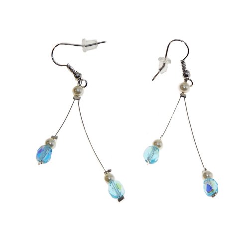 Boucles d'oreilles assorti au papillon, ivoire et turquoise. bijoux fantaisie.