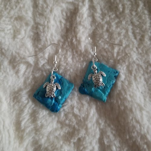 Boucles d'oreilles bleues tortue