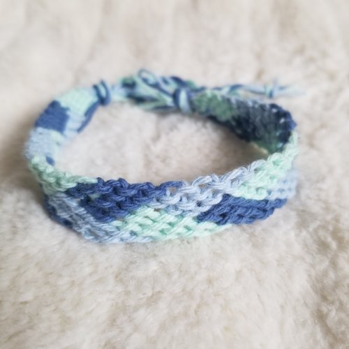 Bracelet brésilien tressé bleu : 20 cm