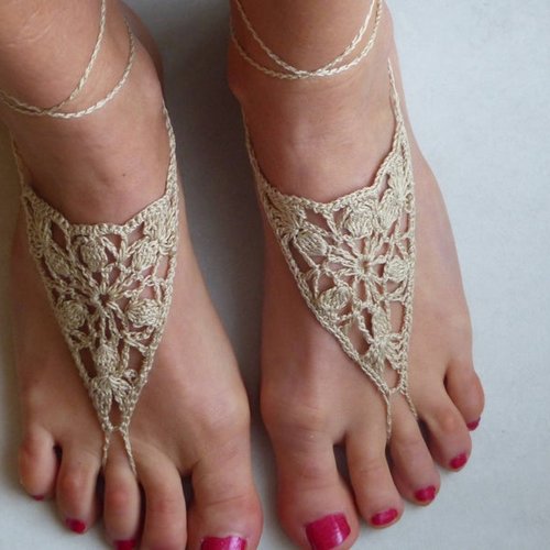 Sandales nu pieds pour l'été, bijou de peau