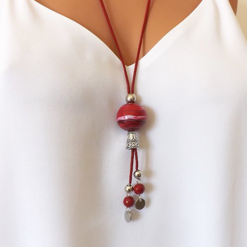 Collier fantaisie sautoir rouge en perles artisanales