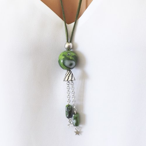 Sautoir vert original, collier long moderne, un cadeau pour femme original fait main