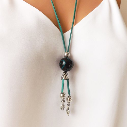 Collier long sautoir noir et vert, perle et bijou faits main